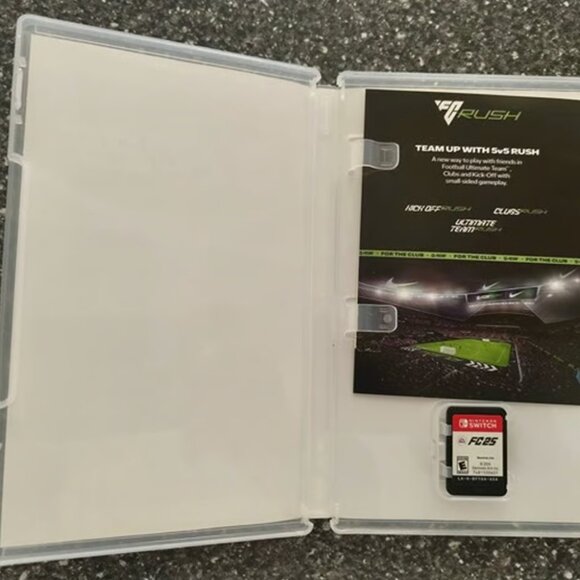 FIFA FC25 for Nintendo Switch - Used in Mint Condition - Picture 3 of 4